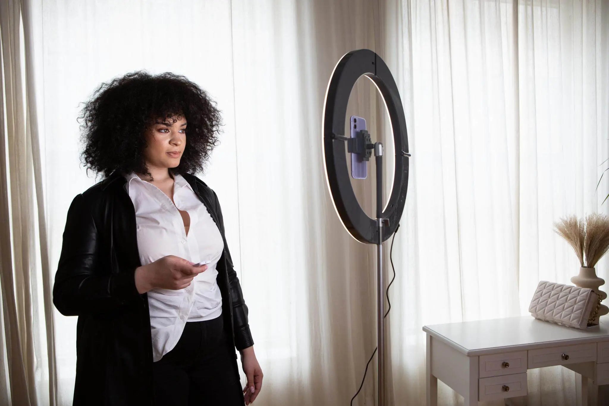 3 Top Tips: How to Become An In-Demand Influencer with Your Ring Light Set up GLAMCOR