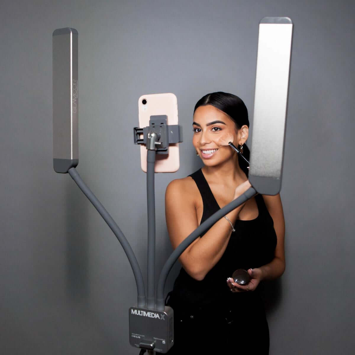 People are using GLAMCOR Multimedia X professional LED light for livestreaming