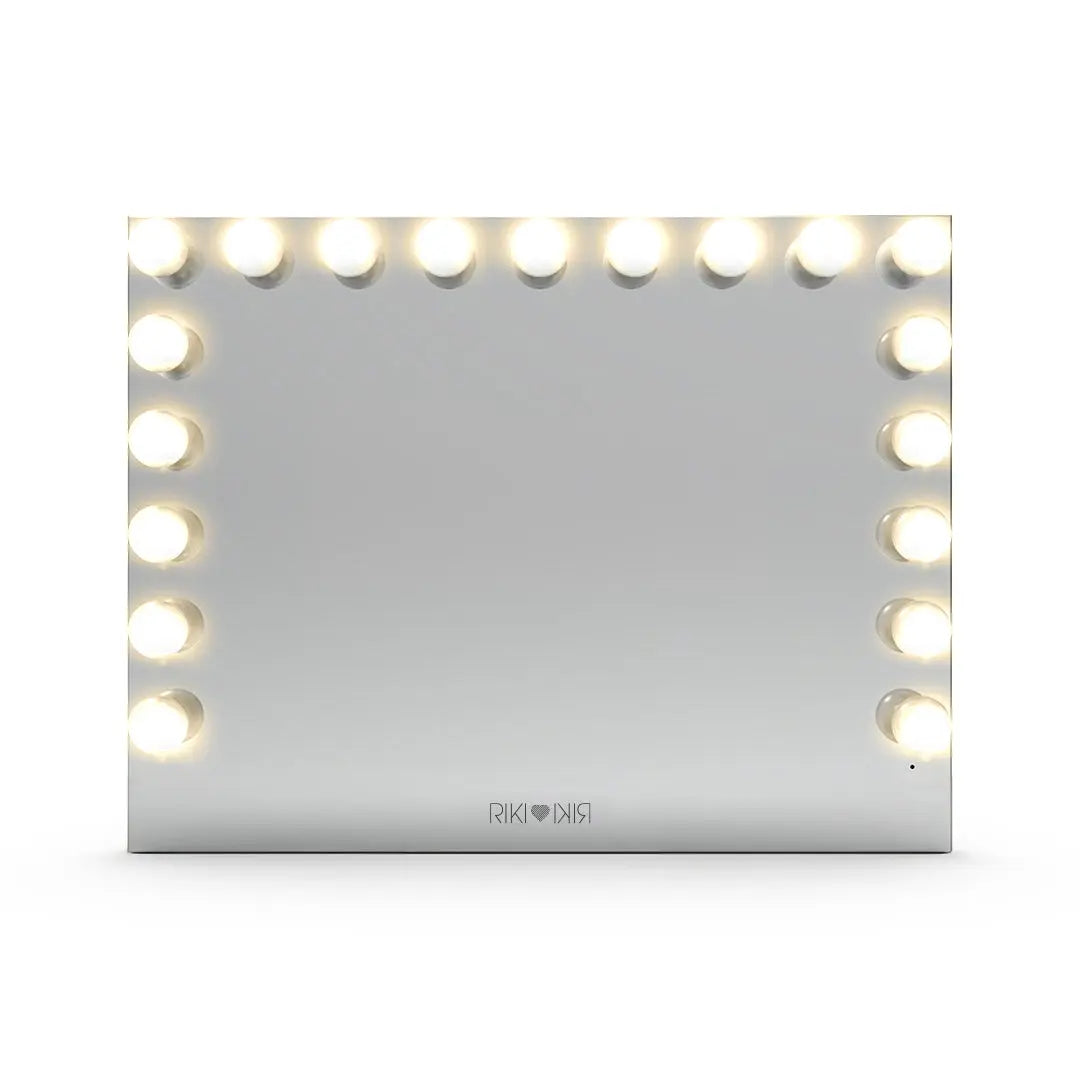 Bright daylight color temperature setting on the Riki Hollywood Mirror for optimal illumination.