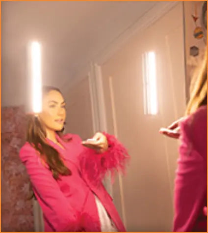 Magnetic LED Light Bar: Perfect for Makeup at Home or a sucessful business road - Cosmic Twins.