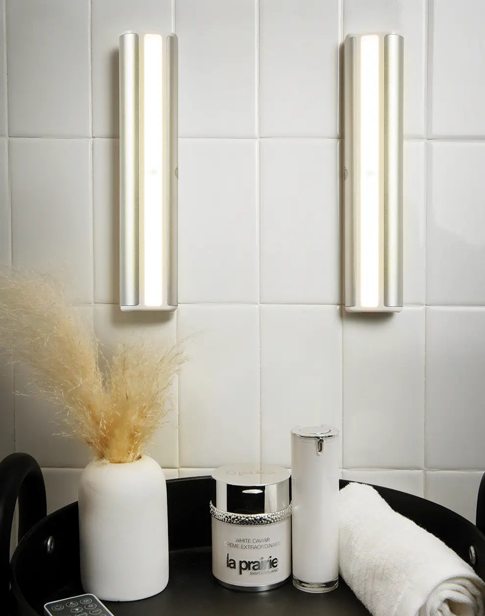Magnetic LED Light Bar: Perfect for Makeup at Home or a sucessful business road - Cosmic Twins.