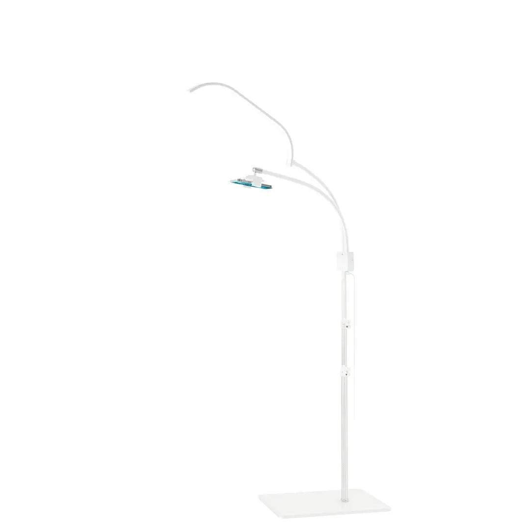 Elevate your workspace with GLAMCOR Horizon - the ultimate tool for estheticians and makeup professionals, featuring curved lighting for optimal illumination.