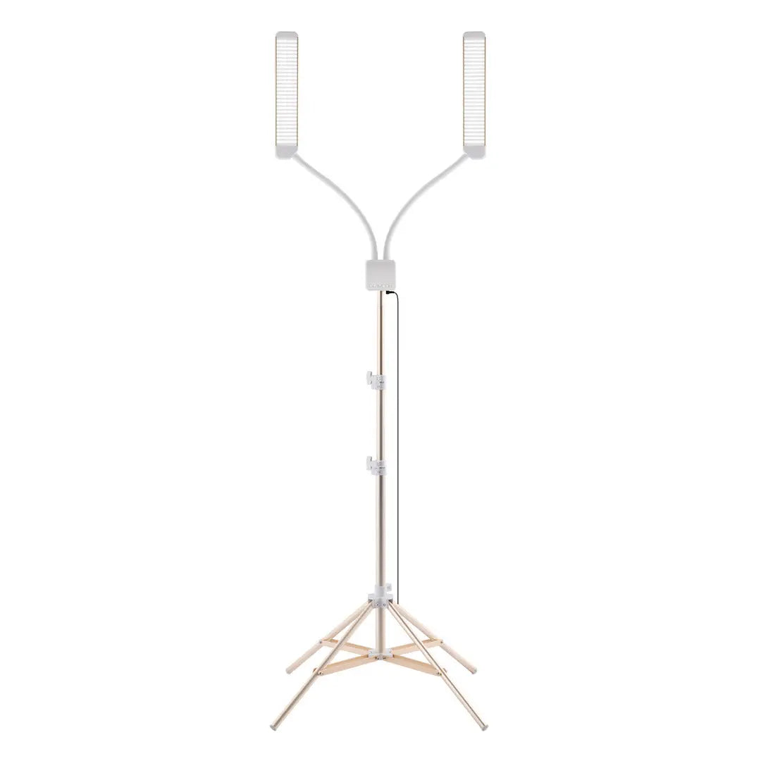 Portable SPARKLE Elite X lamp for cool, comfortable lighting.