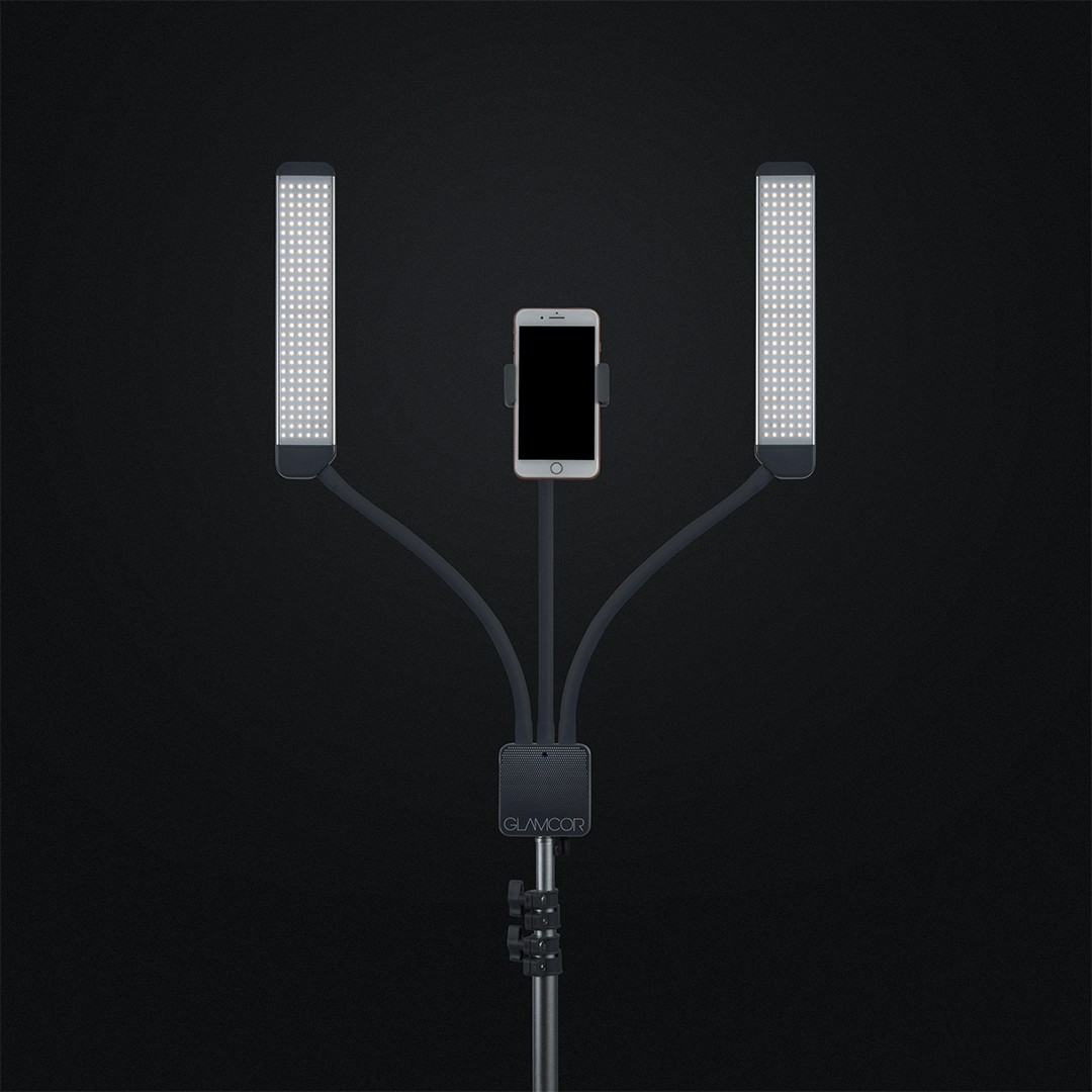 Universal phone clip included with the GLAMCOR SPARKLE MULTIMEDIA X for content creation.