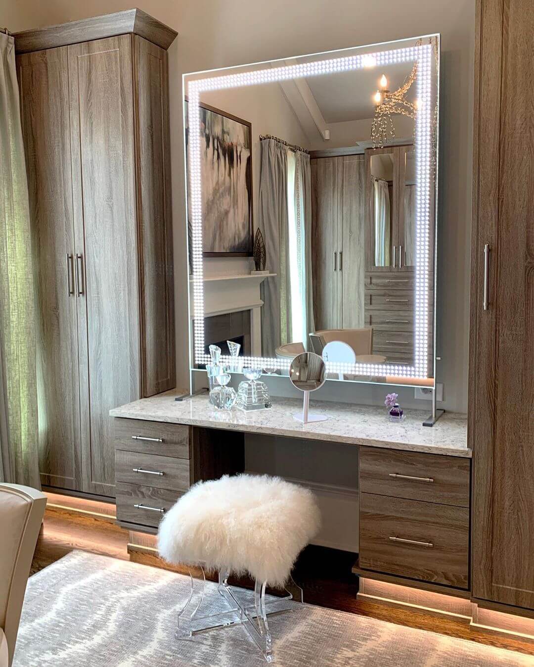 GLAMCOR Socialite Large Vanity Mirror