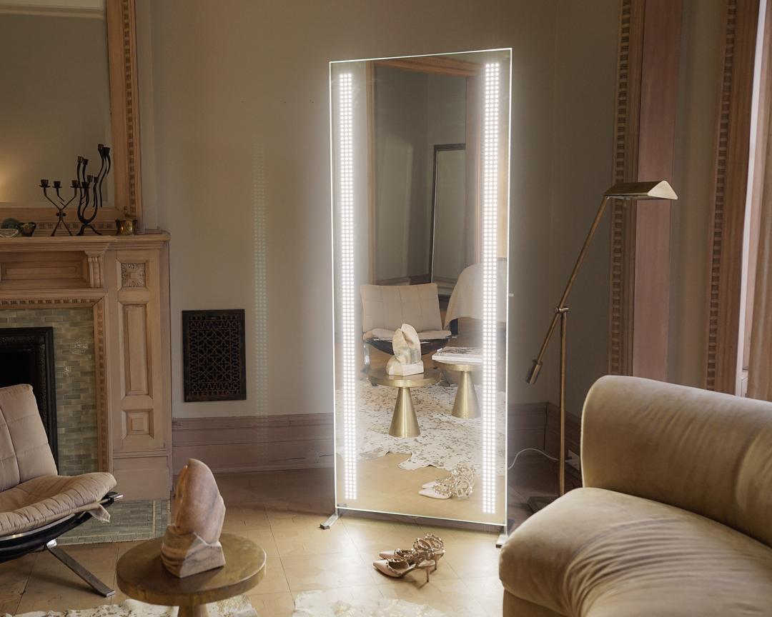 Glamcor Fortune & Fame Stunning home decor for an extra wow factor.