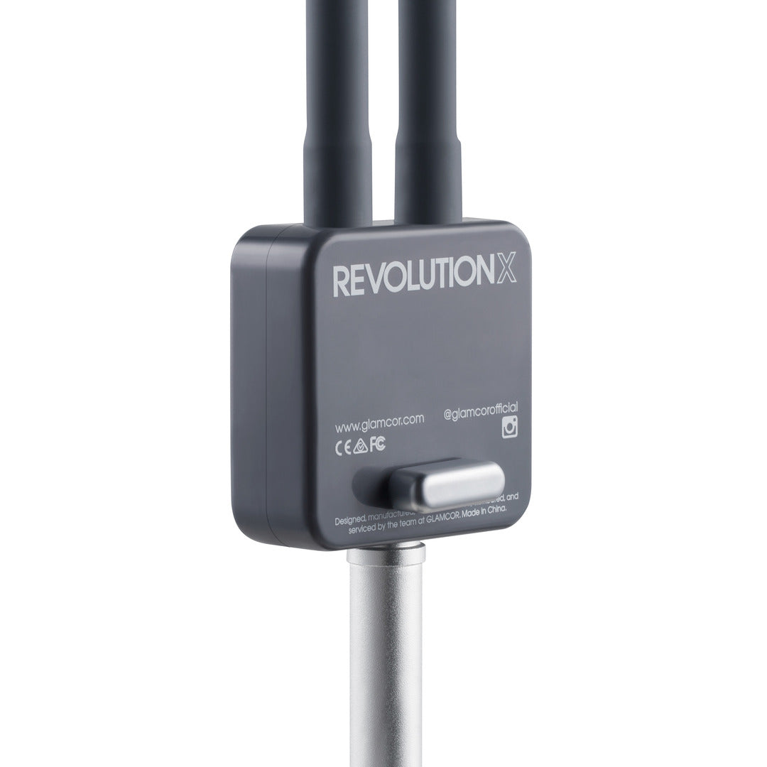 Quickly set up the Glamcor Revolution X Floor Light Kit for immediate professional use.