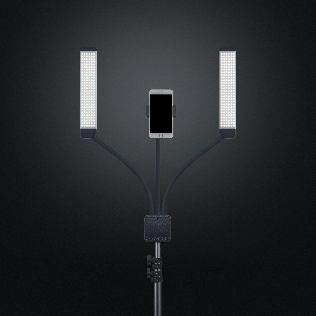 Switching the GLAMCOR MULTIMEDIA X Pro Kit color temperatures to cool for a cooler lighting effect during photo and video shoots, providing top-tier lighting solutions for professionals in need of precise and adjustable lighting.