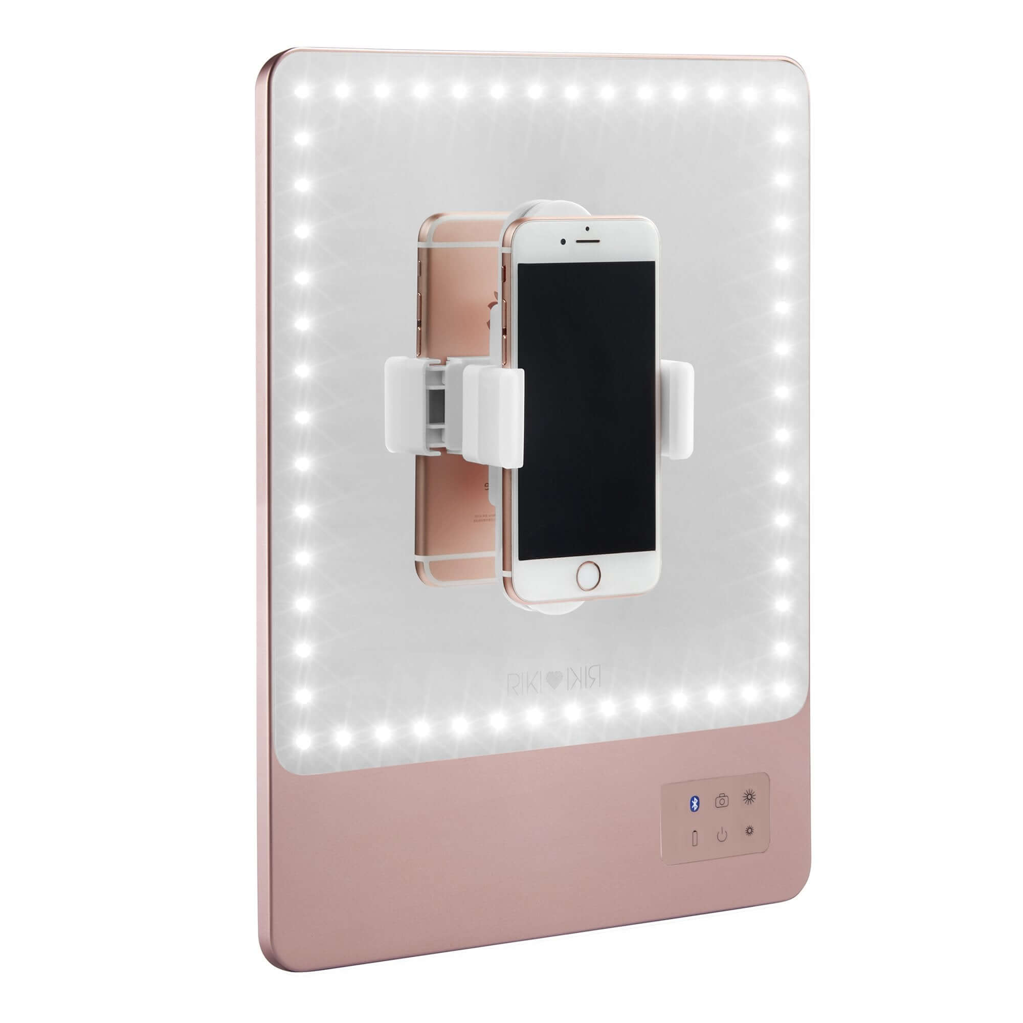 Achieve flawless makeup with RIKI Skinny's magnifying mirror