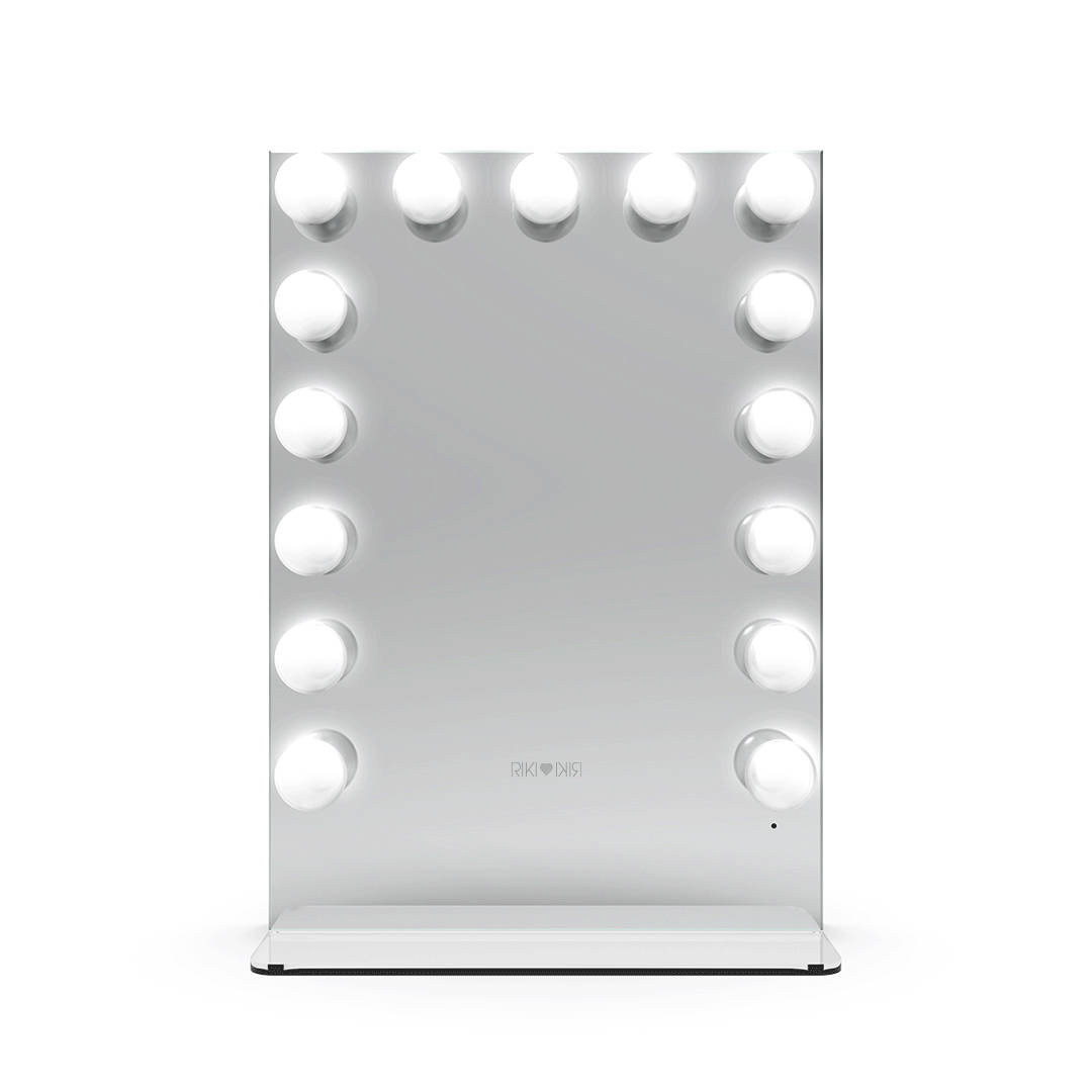 Riki Hollywood Mirror displaying cool light color temperature settings.