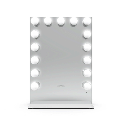 Riki Hollywood Mirror displaying cool light color temperature settings.