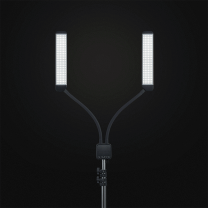 Portable SPARKLE Elite X lamp in a sleek carry bag.