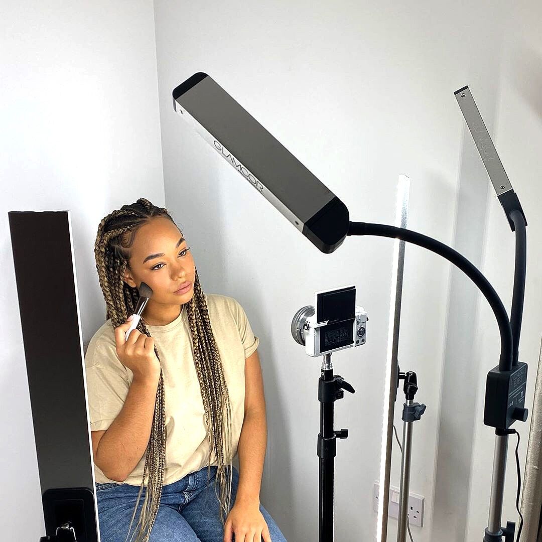@bexcxmpbell, Behind the scenes, using the GLAMCOR ELITE X