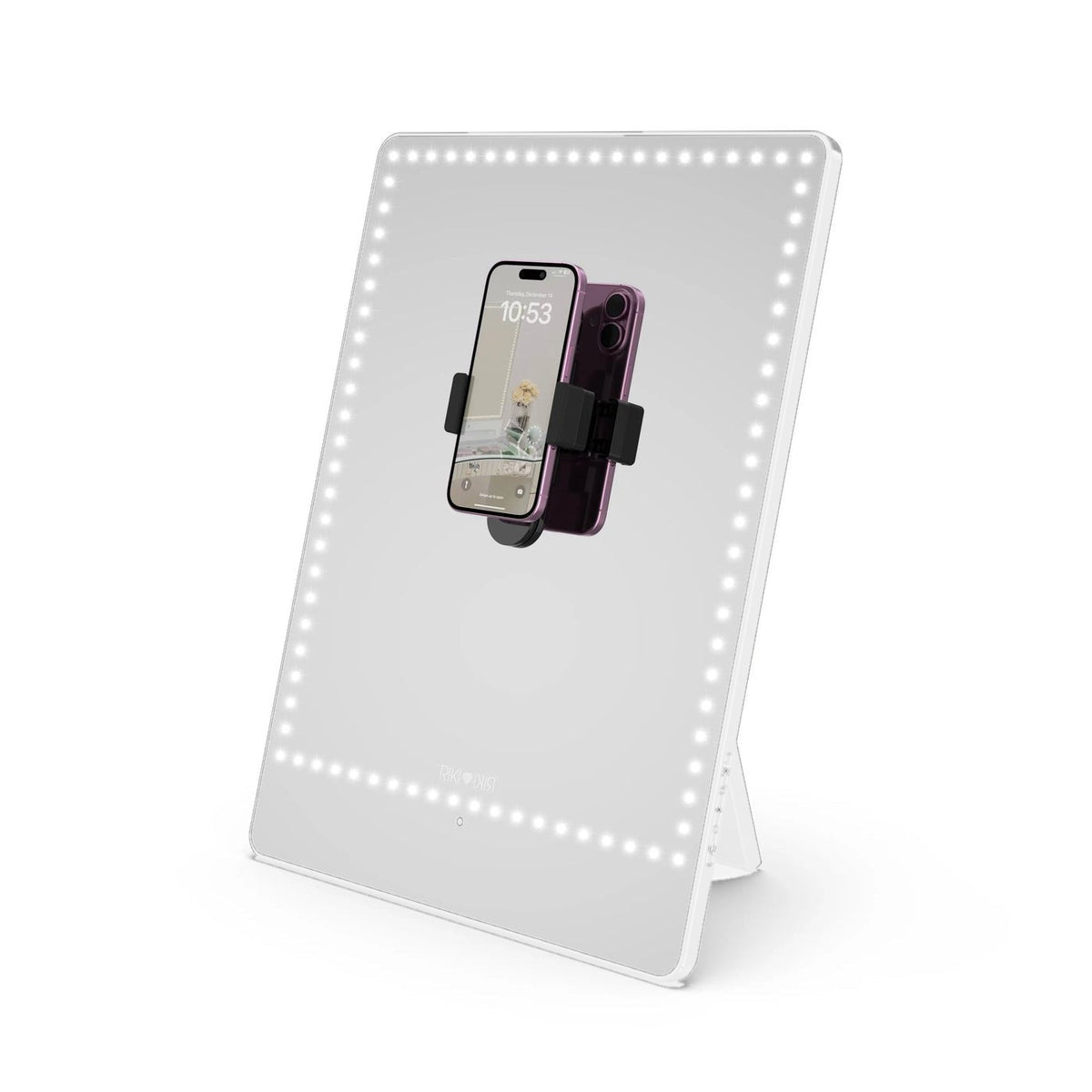 RIKI PRETTY with the magnetic phone holder attached