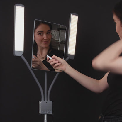 MULTIMEDIA X & GALILEO Mirror Accessory – Compatible and essential for flawless makeup.