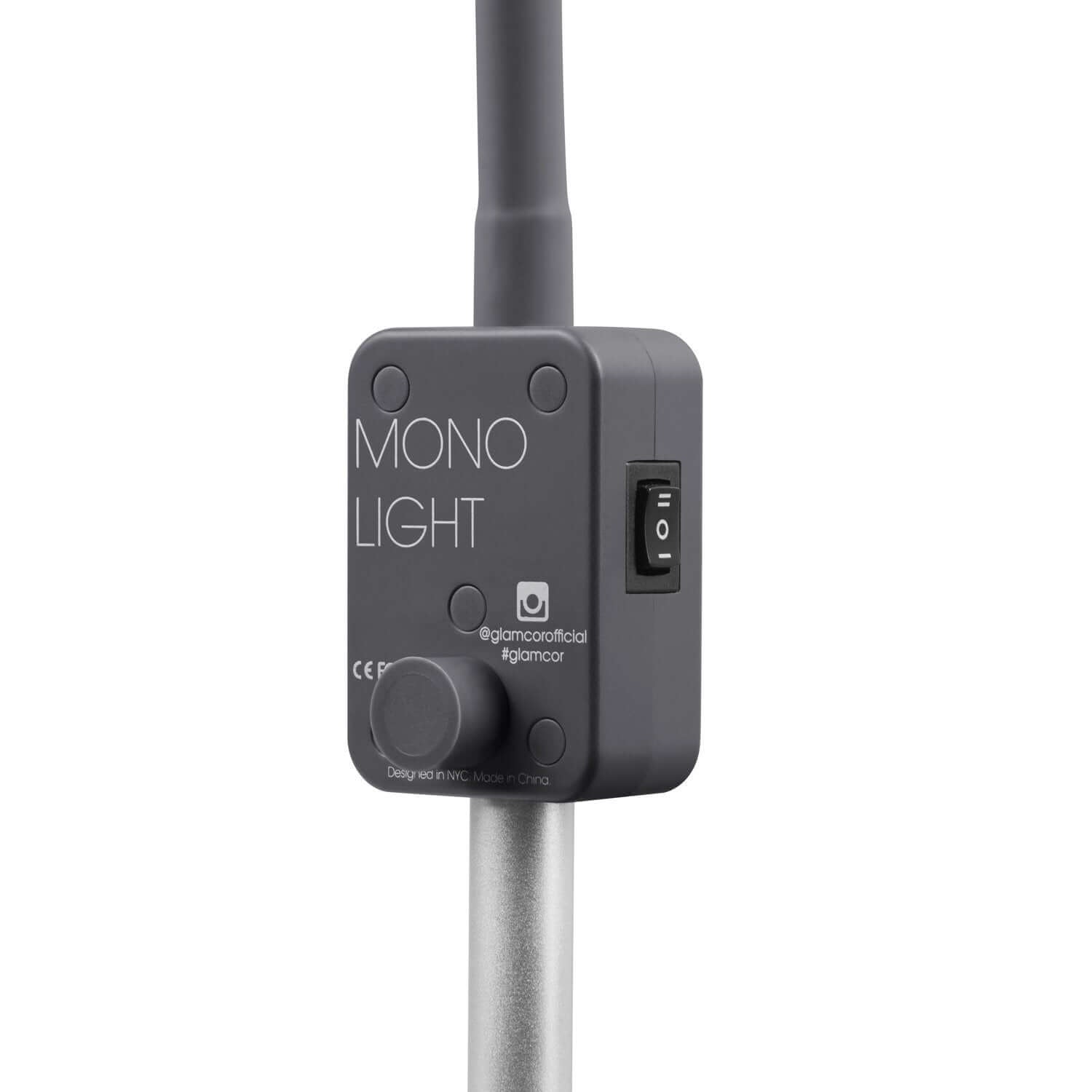 GLAMCOR MONO LIGHT highlighting its ergonomic design and dimming options.